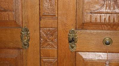 Bild Nr.23: 129-2112 Bodenseeschrank Barock.: (Möbel)