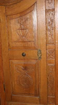 Bild Nr.24: 129-2112 Bodenseeschrank Barock.: (Möbel)