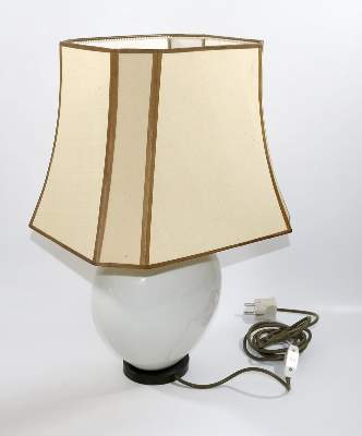 Bild Nr.2: 129-2139 KPM Berlin Tischlampe.: (Porzellan u. Keramik)
