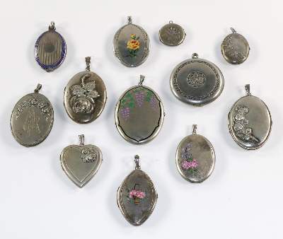 Bild Nr.1: 129-2293 Zwölf Medaillons: (Schmuck, Anhänger)