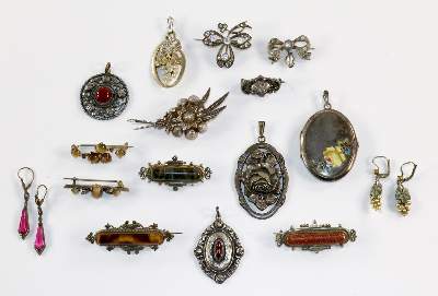 Bild Nr.1: 129-2295 Antikschmuck: (Schmuck)