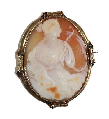 Bild Nr.1: 129-2390 Diana mit Hund.: (Schmuck, Broschen, Gemmen und Kameen)