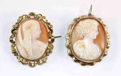Bild Nr.1: 129-2522 Nympe der Poesie: (Schmuck, Broschen, Gemmen und Kameen)
