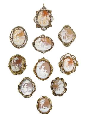 Bild Nr.1: 129-2556 Romantisch.: (Schmuck, Broschen, Gemmen und Kameen)