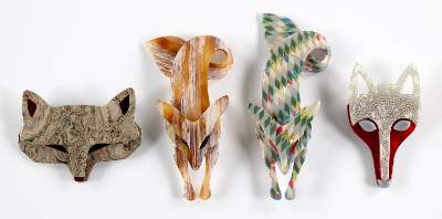 Bild Nr.1: 129-2612 Vier Fuchsbroschen: (Schmuck, Broschen, Lea Stein)