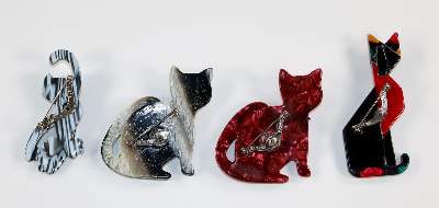 Bild Nr.2: 129-2615 Vier Katzenbroschen: (Schmuck, Broschen, Lea Stein)