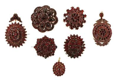 Bild Nr.1: 129-2625 Sechs Granatbroschen,: (Schmuck, Broschen)