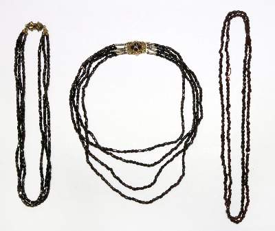 Bild Nr.1: 129-2651 Granatcolliers: (Schmuck, Colliers)