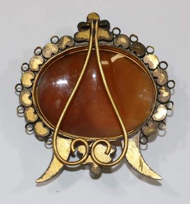 Bild Nr.3: 129-2733 Amor in Prachtrahmen.: (Schmuck, Rahmen, Gemmen und Kameen)