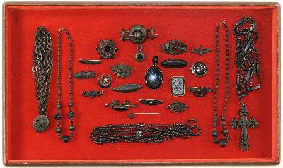 Bild Nr.2: 129-2755 Trauerschmuck, Slg.: (Schmuck)