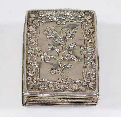 Bild Nr.1: 129-2776 Silbertabatiere: (Silber)