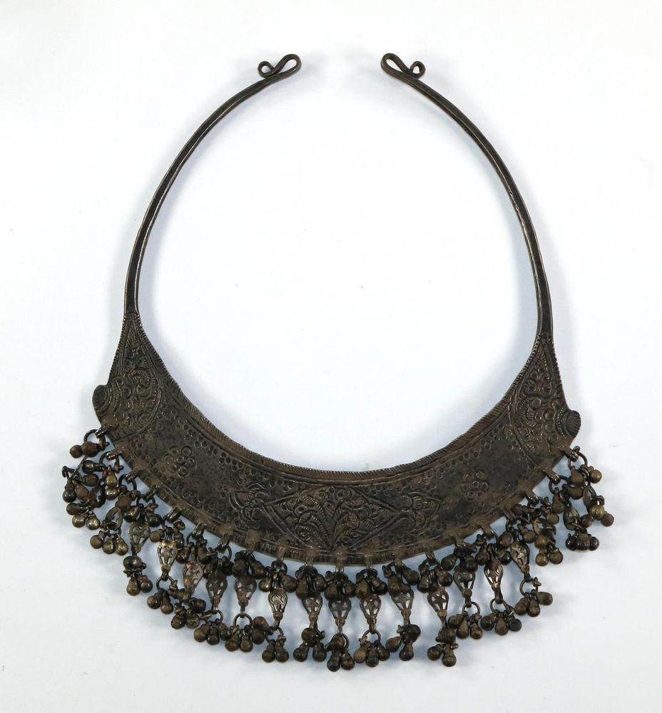 Große Abbildung Nr.1: 130-2682 Halsreif,: (Asiatika, Schmuck)