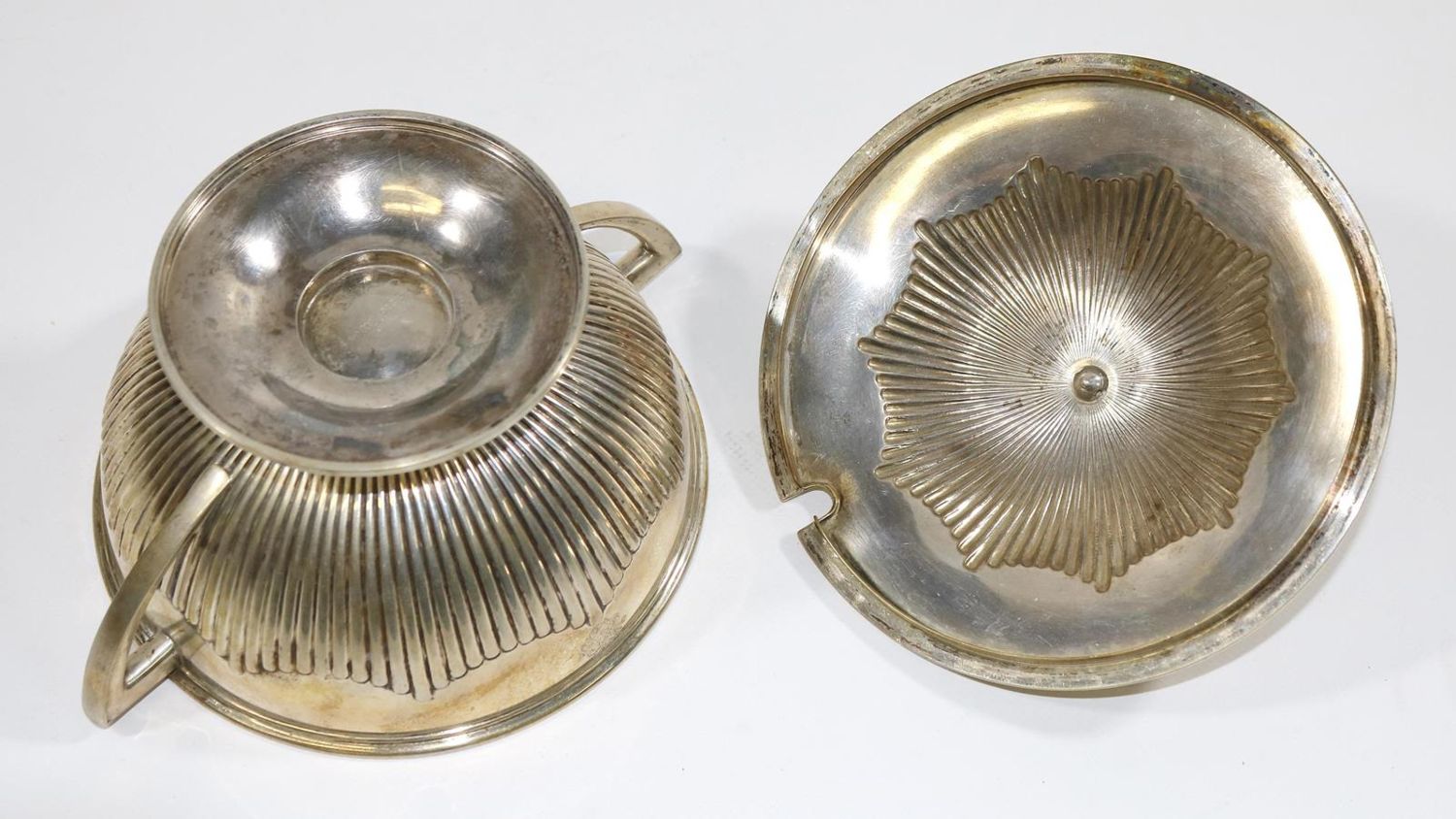 Große Abbildung Nr.4: 130-2766 Silberdose Koch u. Bergfeld: (Silber)