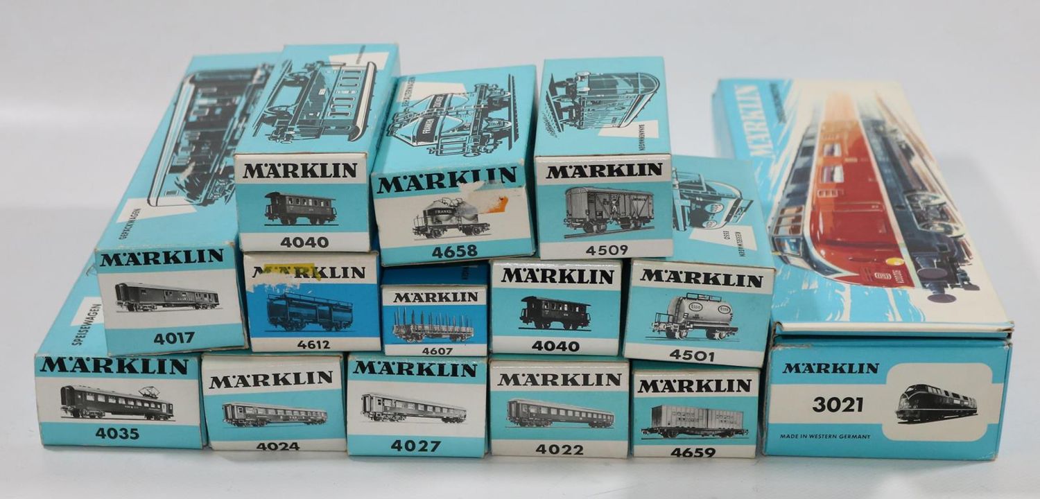 Große Abbildung Nr.4: 130-2772 Märklin kl. Sammlung.: (Spielzeug, Eisenbahn)
