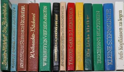 Bild Nr.1: 130-508 Sammlung: (Miniaturbücher)