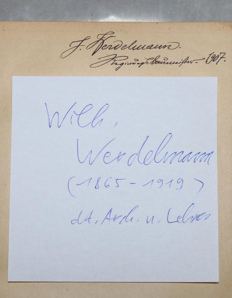 Große Abbildung Nr.2: 131-1806 Konvolut: (Autographen)