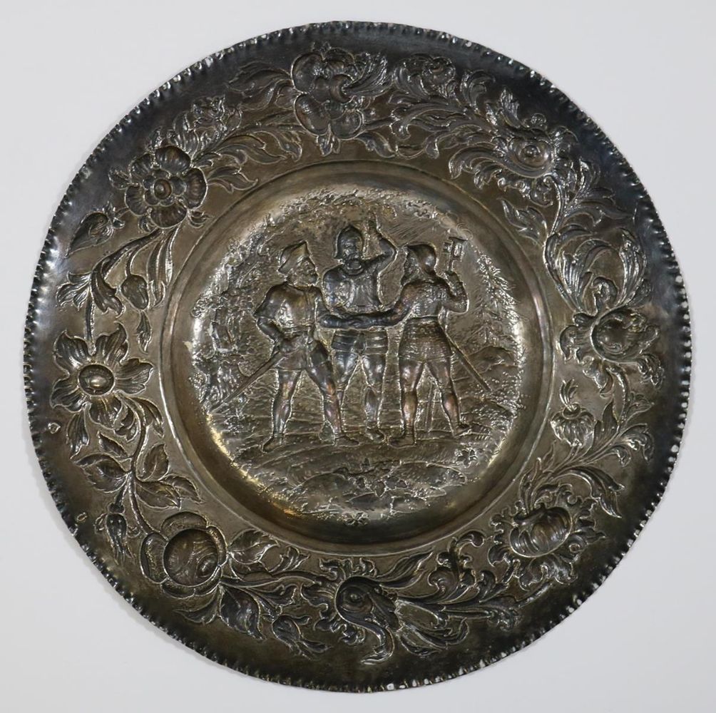 Große Abbildung Nr.2: 131-1842 Augsburg barocke Schauplatte.: (Varia)