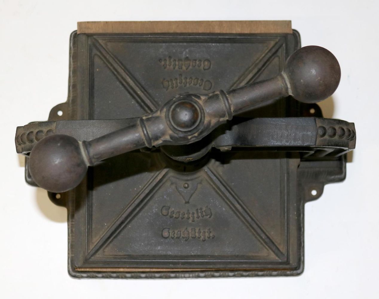 Große Abbildung Nr.2: 131-1845 Buchpresse des Jugendstil.: (Varia, Buchpresse)