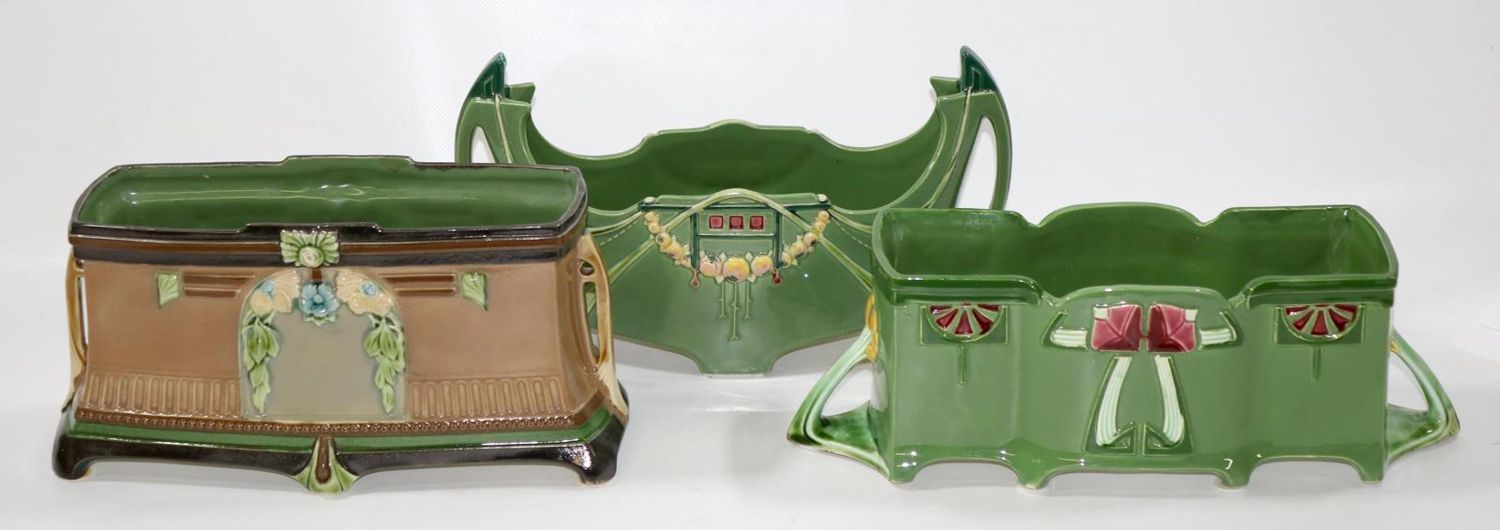 Große Abbildung Nr.1: 131-2039 Drei prächtige Jugendstil-: (Porzellan u. Keramik, Fayencen, Eichwald)