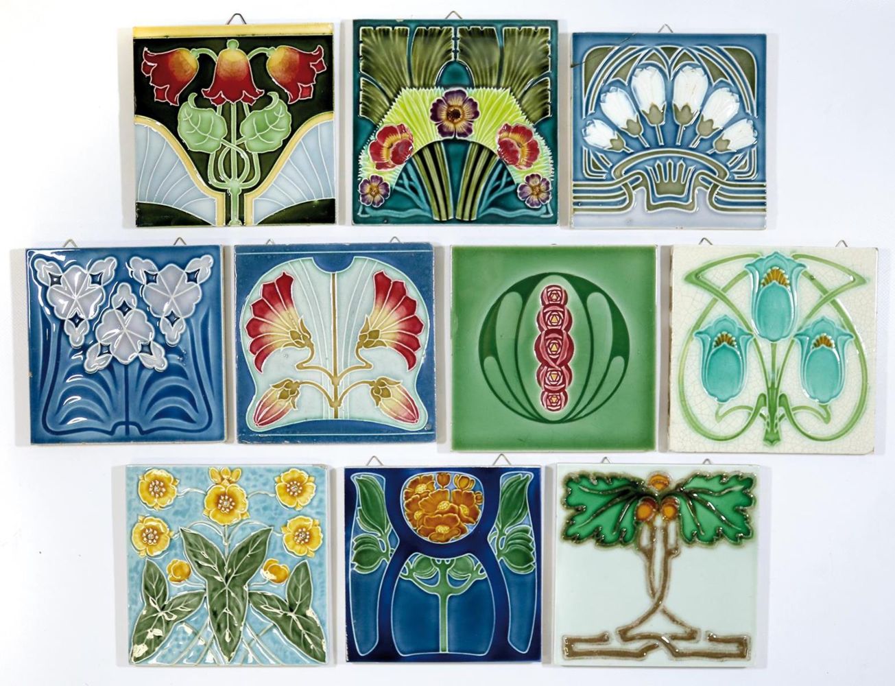 Große Abbildung Nr.1: 131-2094 Zehn florale Jugendstilfliesen.: (Porzellan u. Keramik, Fliesen)