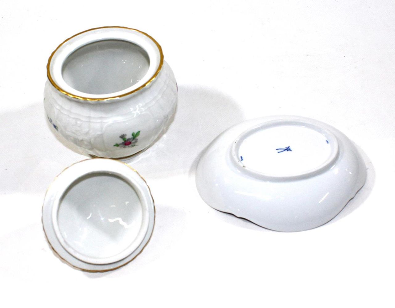 Große Abbildung Nr.2: 131-2106 Meissen Orchidee auf Ast.: (Porzellan u. Keramik, Meissen)
