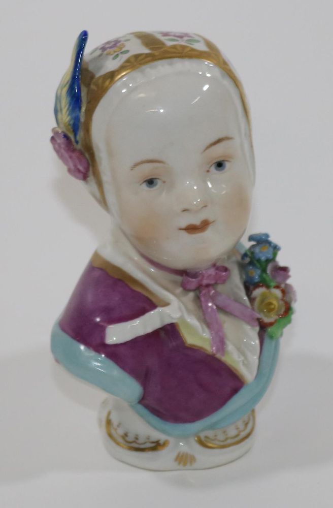 Große Abbildung Nr.2: 131-2118 Wien Kinderbüste der Prinzessin: (Porzellan u. Keramik)
