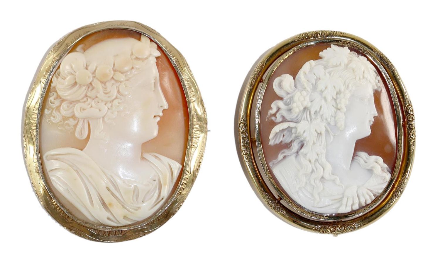 Große Abbildung Nr.1: 131-2124 Bacchantin u. Frauenportrait.: (Schmuck, Anhänger, Gemmen und Kameen)