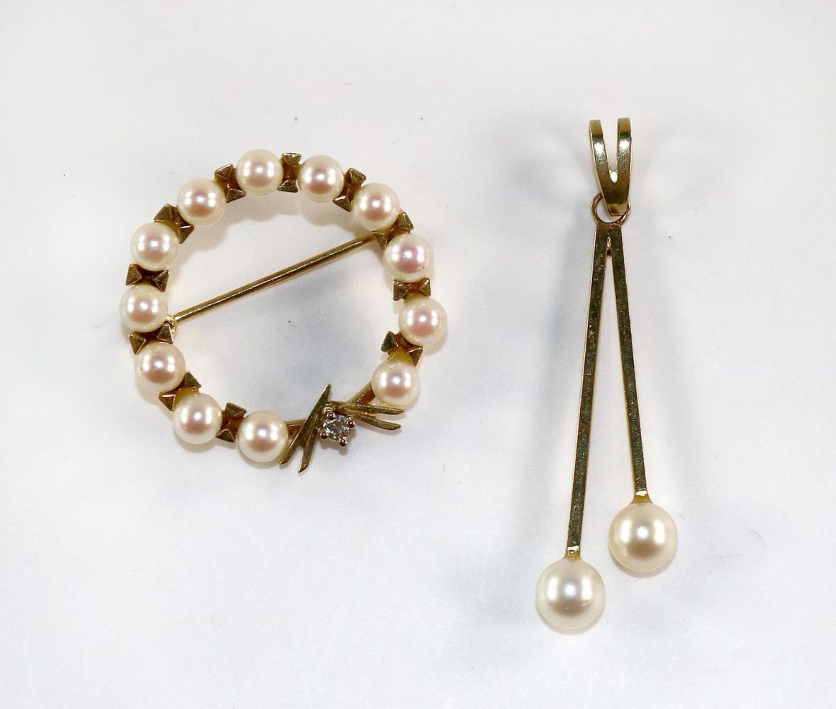 Große Abbildung Nr.1: 131-2150 Perlenbrosche u. Perlenanhänger.: (Schmuck, Anhänger)