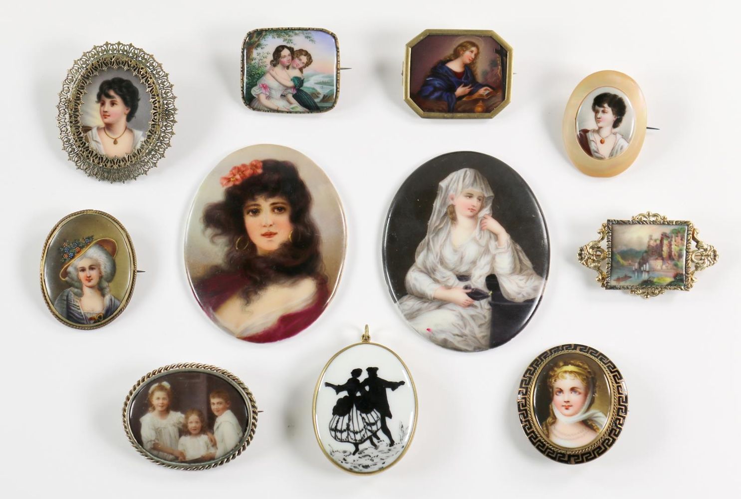 Große Abbildung Nr.3: 131-2249 Portraitplaketten u.: (Schmuck)