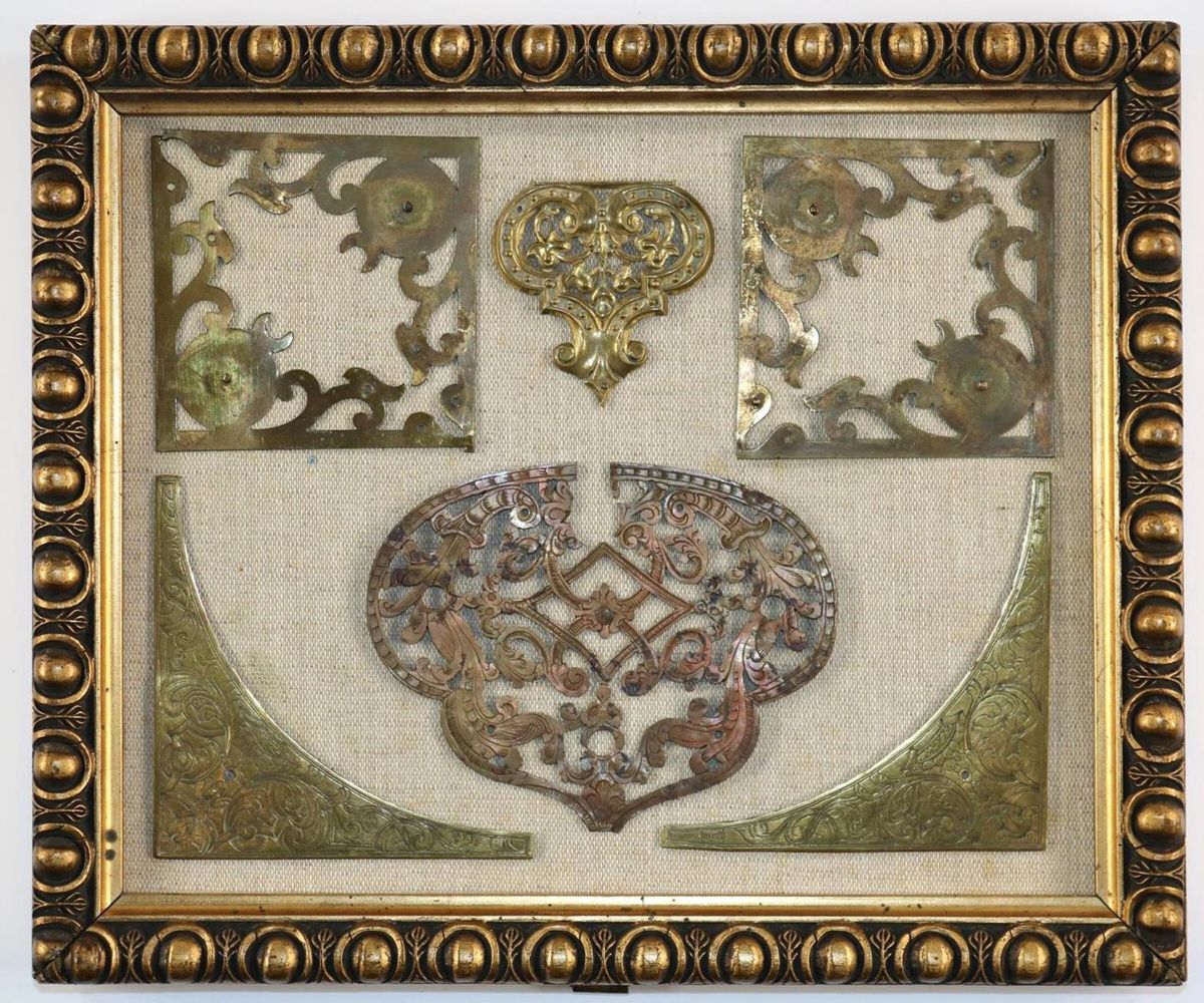 Große Abbildung Nr.2: 131-603 Sammlung von Buchschließen.: (Buchschliessen)