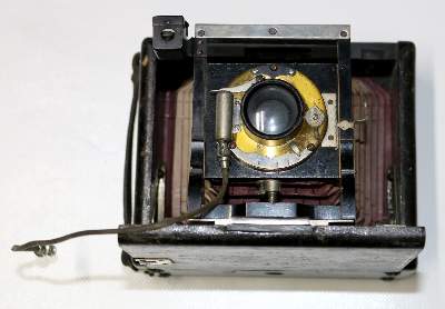 Bild Nr.3: 131-1921 Frühe Plattenkamera.: (Varia, Optik)