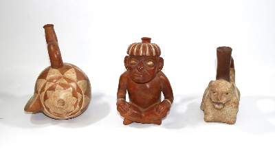 Bild Nr.1: 131-1924 Peru drei Steigbügelgefäße.: (Varia)