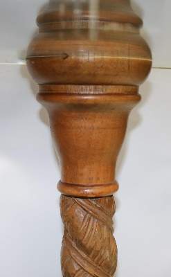 Bild Nr.3: 131-2015 Barocker Tischfuß.: (Möbel)