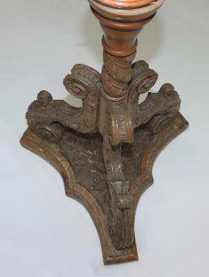 Bild Nr.4: 131-2015 Barocker Tischfuß.: (Möbel)