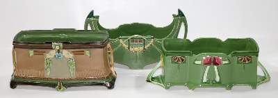 Bild Nr.1: 131-2039 Drei prächtige Jugendstil-: (Porzellan u. Keramik, Fayencen, Eichwald)