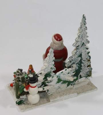 Bild Nr.2: 131-2302 Santa Claus in winterlicher: (Spielzeug)