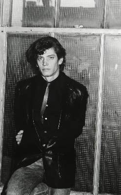 Bild Nr.2: 131-2371 Fendi. Lagerfeld.: (Photographie)