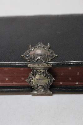 Bild Nr.2: 131-868 Schwarzer Ledereinband: (Einband)