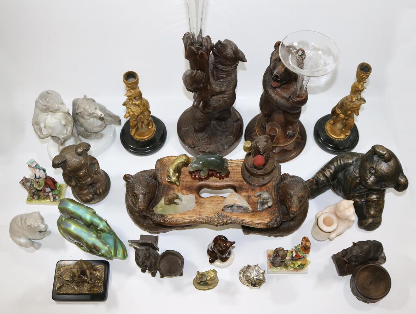 Große Abbildung Nr.8: 132-2028 Bärensammlung.: (Varia, Skulpturen - Plastiken, Bären)