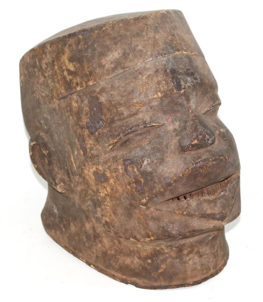 Große Abbildung Nr.2: 132-2083 Makonde Tansania.: (Afrika, Sammlung Wolfgang Nerlich, Masken)