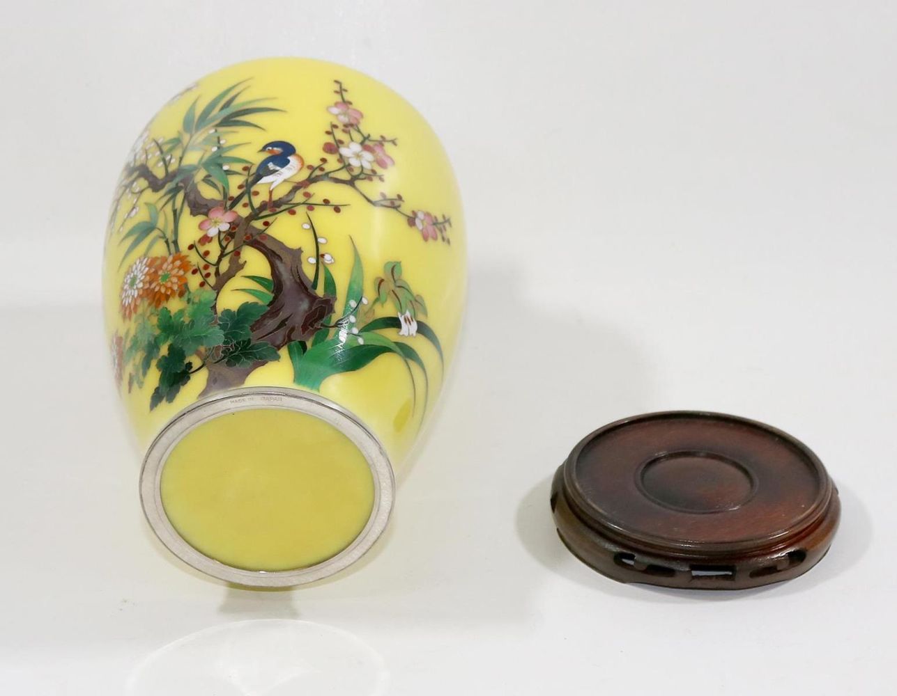 Große Abbildung Nr.2: 132-2126 Japanische Cloisonnevase.: (Asiatika, Japan)