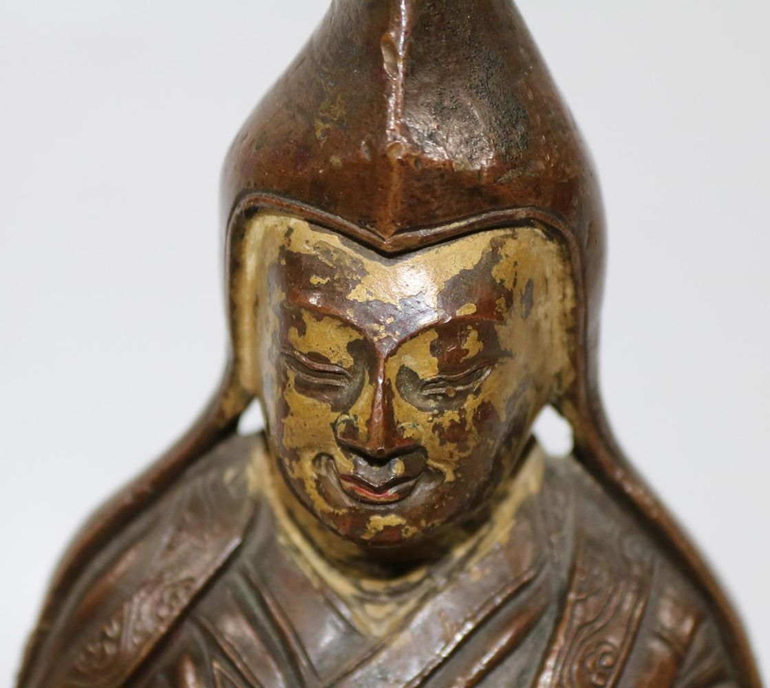 Große Abbildung Nr.3: 132-2137 Bronze eines Lama.: (Asiatika, Skulpturen - Plastiken)