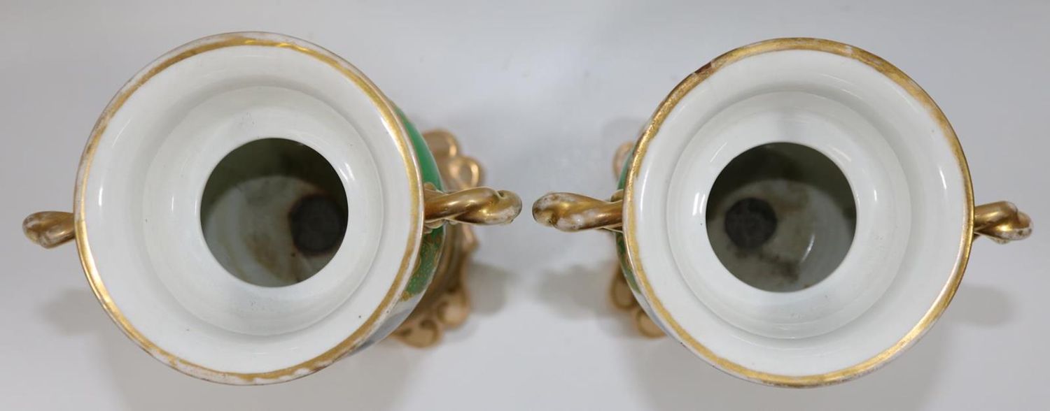Große Abbildung Nr.4: 132-2173 Biedermeier Henkelvasen.: (Porzellan u. Keramik)