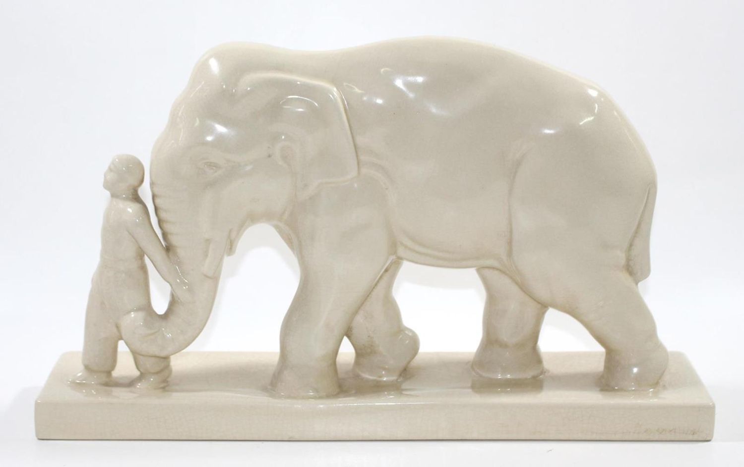 Große Abbildung Nr.1: 132-2177 Elefant mit Führer: (Porzellan u. Keramik)