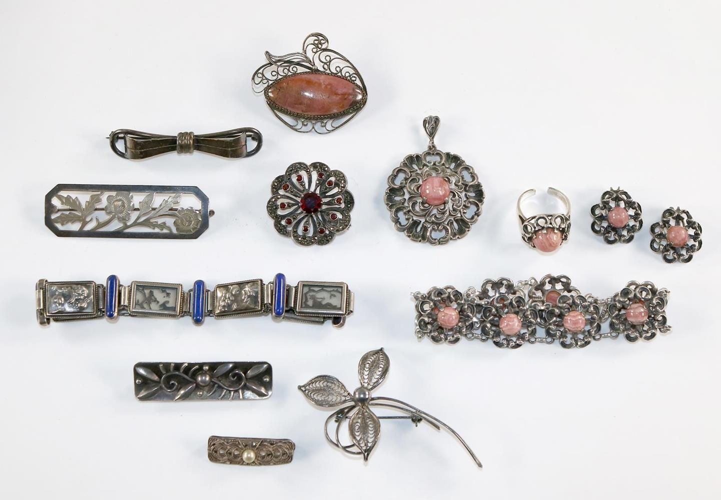 Große Abbildung Nr.1: 132-2226 Antikschmuck.: (Schmuck)