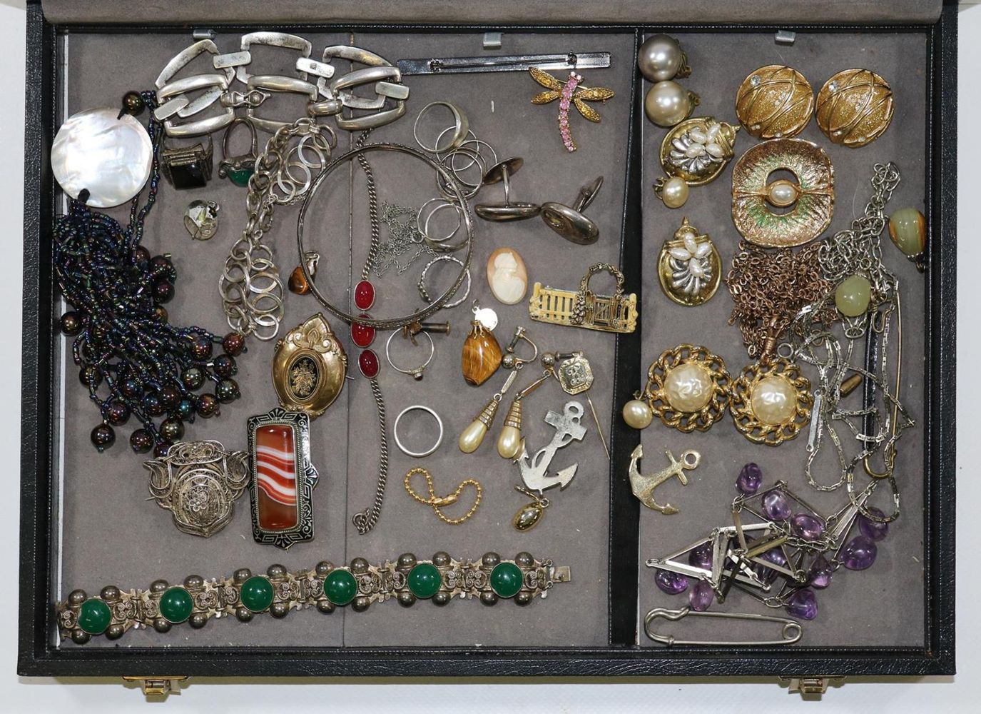 Große Abbildung Nr.3: 132-2227 Antikschmuck, Silberschmuck,: (Schmuck)
