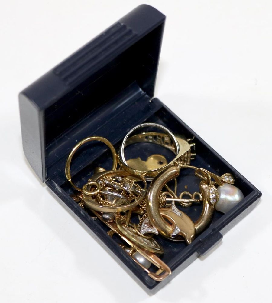 Große Abbildung Nr.3: 132-2241 Gold- u. Silberschmuck.: (Schmuck)