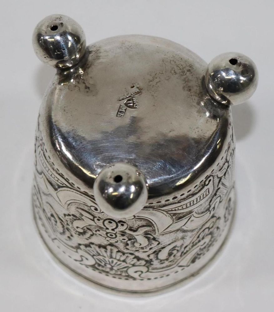 Große Abbildung Nr.3: 132-2267 Moskau Barockbecher.: (Silber, Russland)