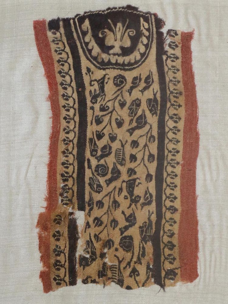 Große Abbildung Nr.1: 132-2320 Koptische Stoffe.: (Volkskunst)