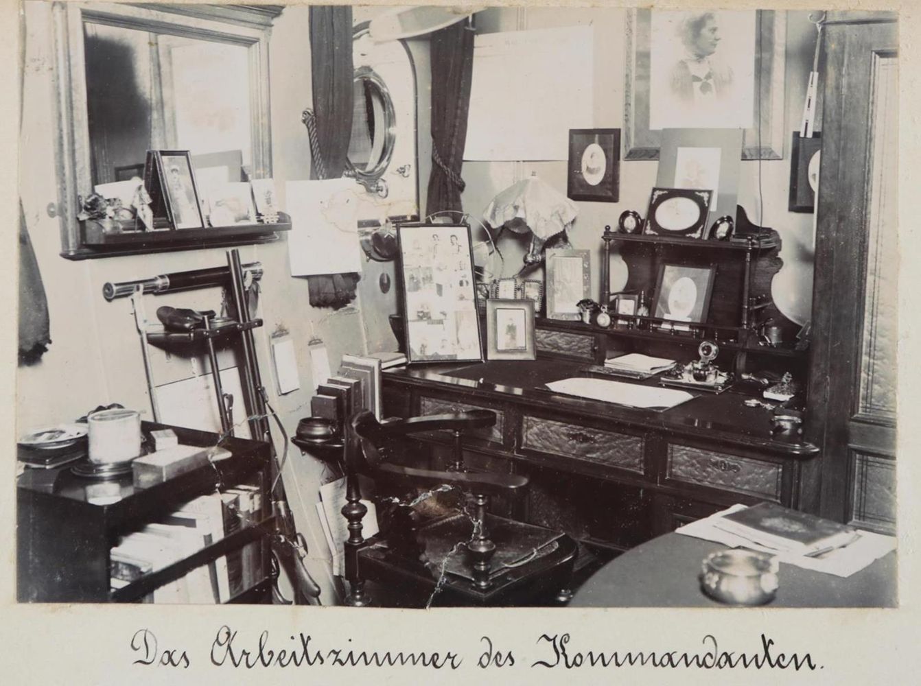 Große Abbildung Nr.3: 132-2333 Photoalbum: (China, SMS Luchs)